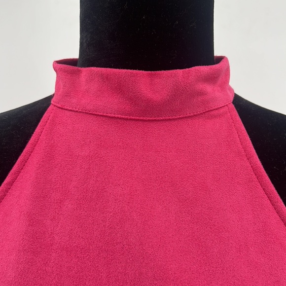 She and Sky NWT Microsuede Pink Halter Top sz. Small - Picture 3 of 12